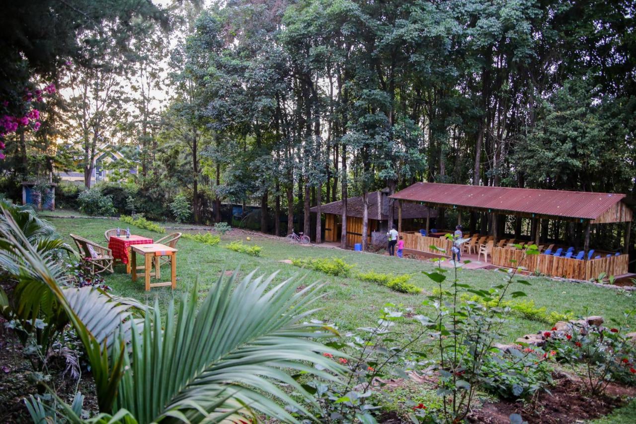 Africana Yard Kitale Buitenkant foto